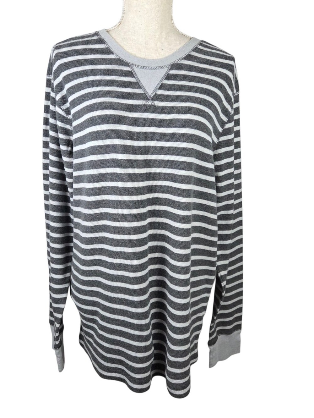 St. Johns Bay Long Sleeve Shirt Mens Large -Gray -Ribbed -Striped